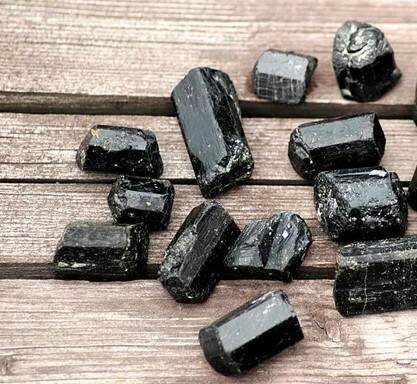 черен турмалин